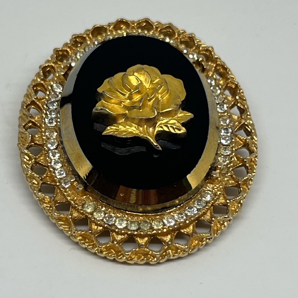 Vintage‎ Celebrity N.Y. Rose Pendant Black Gold Rhinestones Cameo Brooch